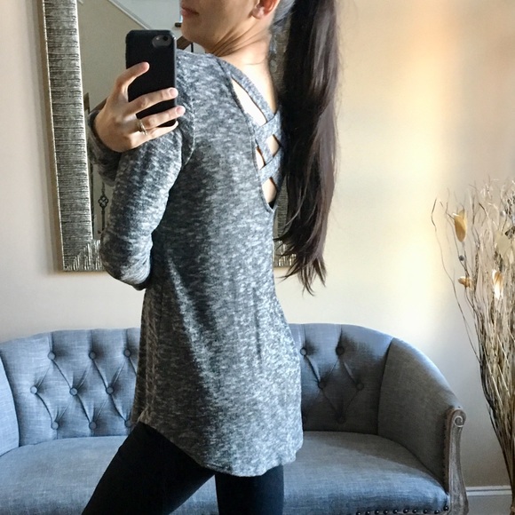 Super Soft Knit Top - Picture 3 of 8